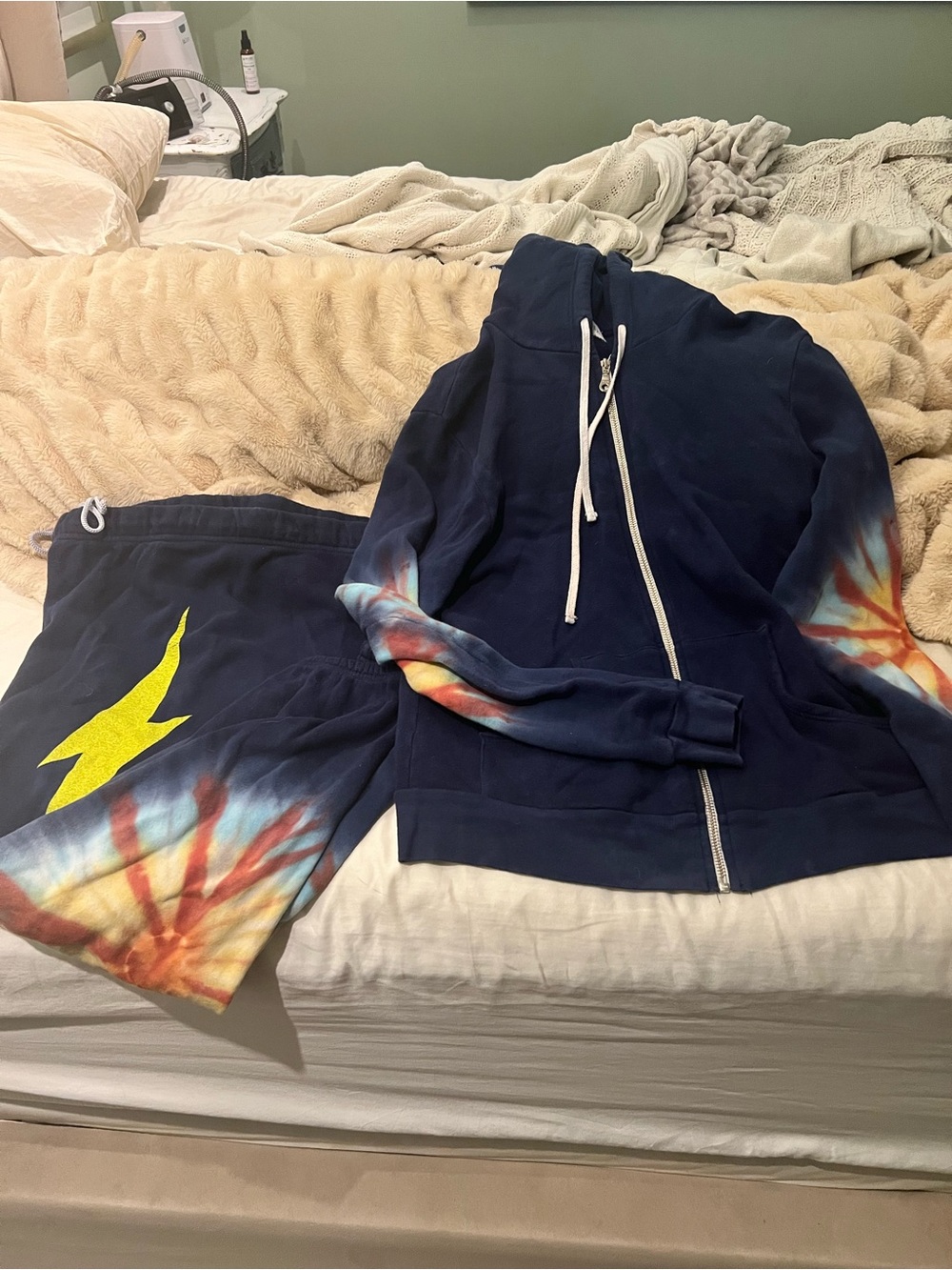 Lauren Moshi Multicolor Tie-Dye joggers and hooded sweater set